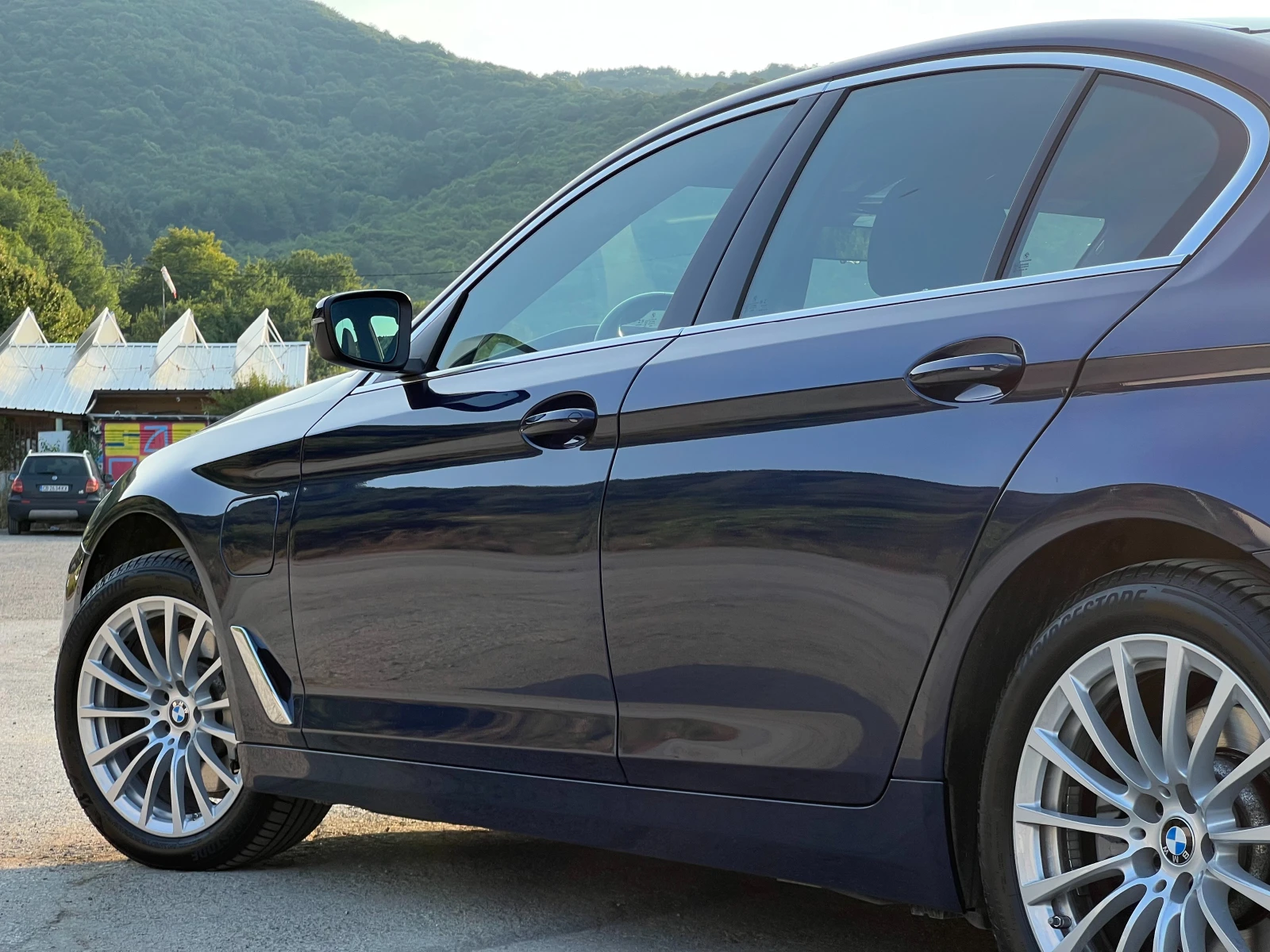 BMW 530 xDrive Plug-in hybrid - изображение 8