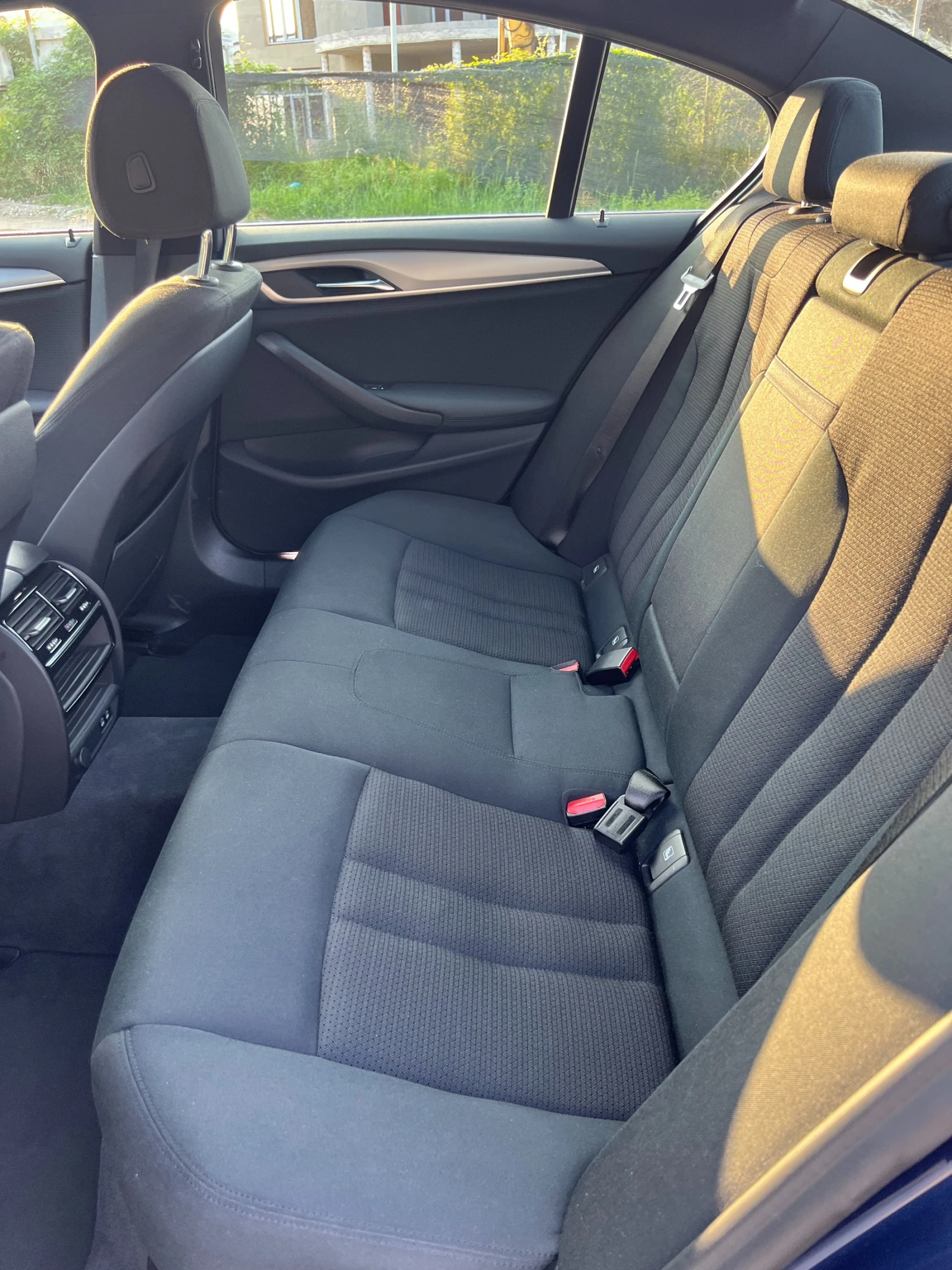 BMW 530 xDrive Plug-in hybrid | Mobile.bg � ����������� 13