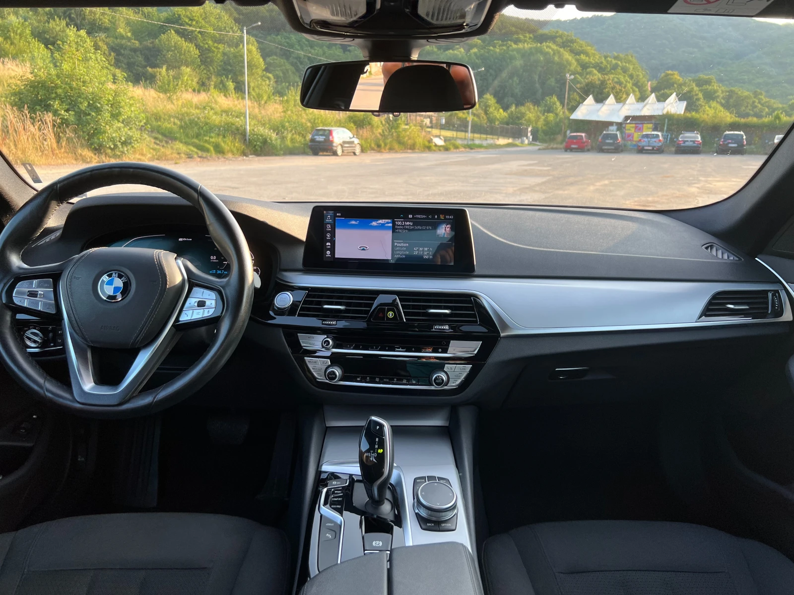 BMW 530 xDrive Plug-in hybrid - изображение 9