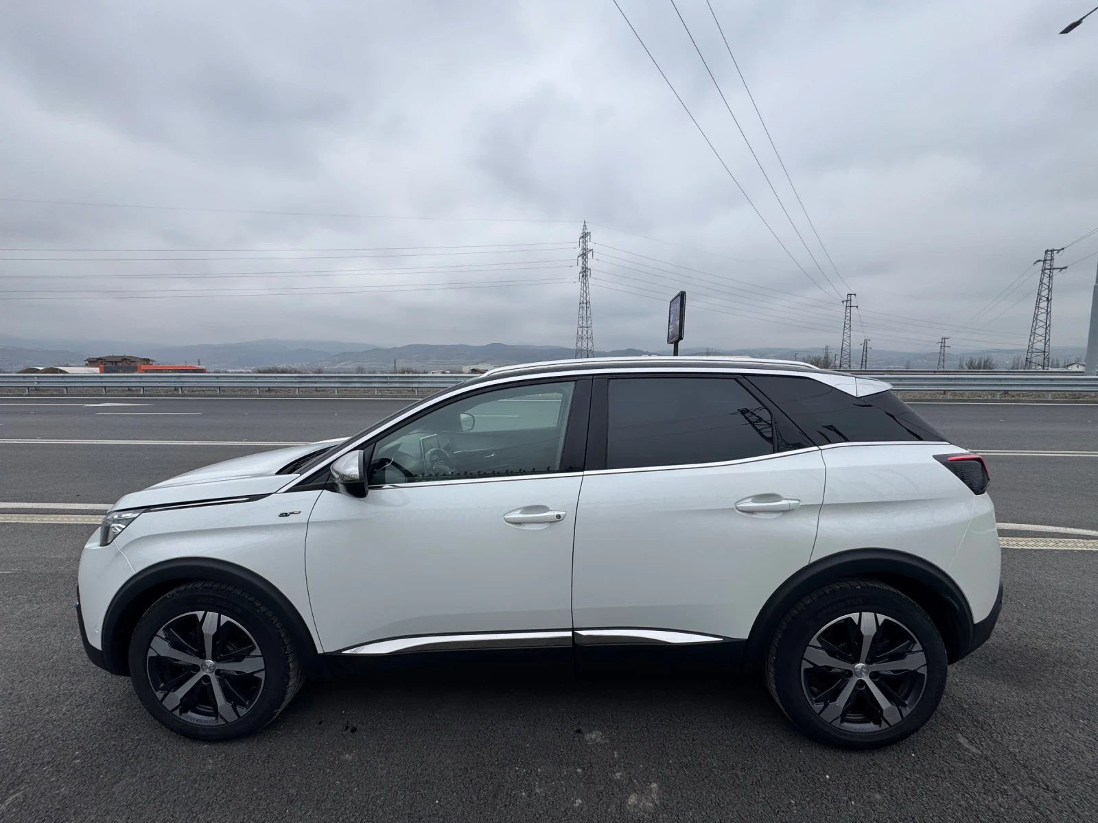 Peugeot 3008 2.0Bluehdi GT Line Панорама Масаж Бяла перла - изображение 5
