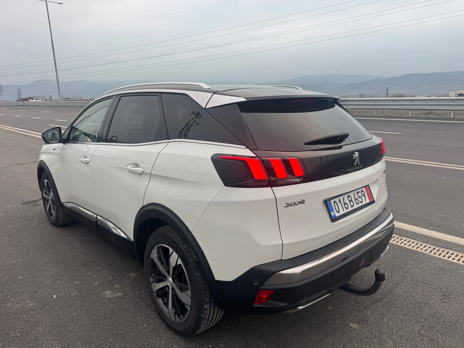 Peugeot 3008 2.0Bluehdi GT Line Панорама Масаж Бяла перла - изображение 6