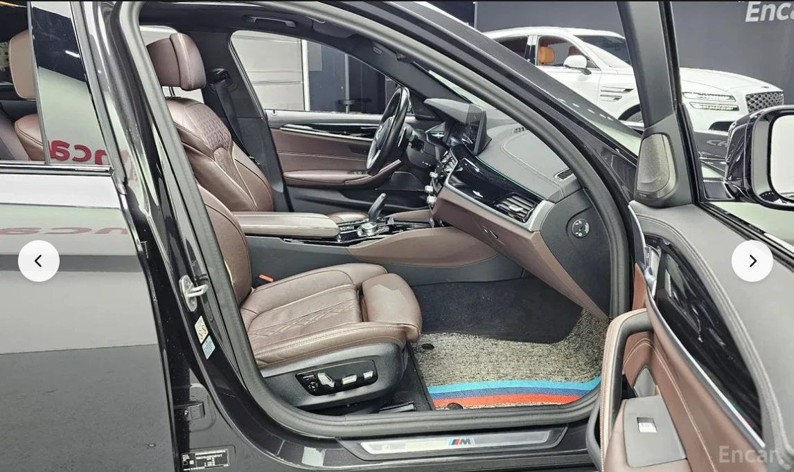 BMW 530 i xDrive* M PACK* HARMAN KARDON* HEAD-UP* 360 CAM*, снимка 7 - Автомобили и джипове - 53741438