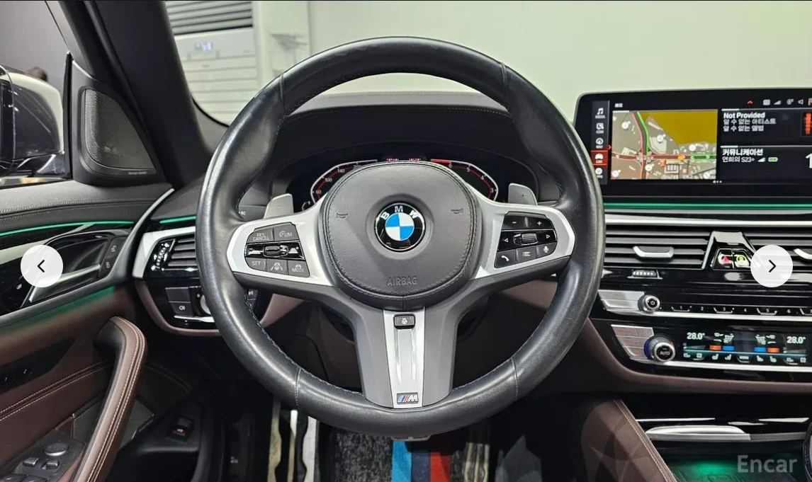 BMW 530 i xDrive* M PACK* HARMAN KARDON* HEAD-UP* 360 CAM*, снимка 9 - Автомобили и джипове - 53741438