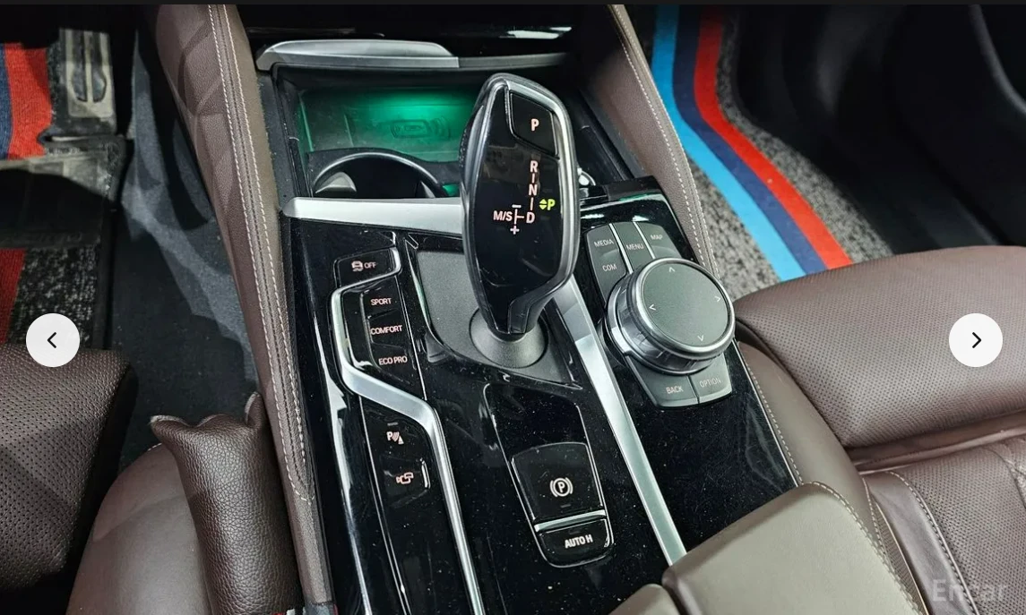 BMW 530 i xDrive* M PACK* HARMAN KARDON* HEAD-UP* 360 CAM*, снимка 14 - Автомобили и джипове - 53741438