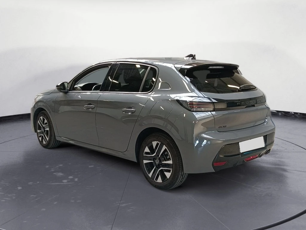 Peugeot 208 1.2 Allure Pack, снимка 3 - Автомобили и джипове - 54080375