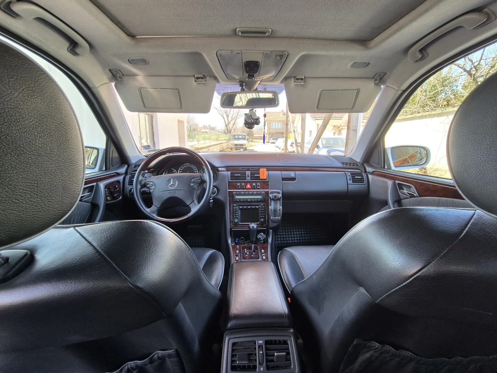 Mercedes-Benz E 280 Elegance , снимка 12 - Автомобили и джипове - 54094951