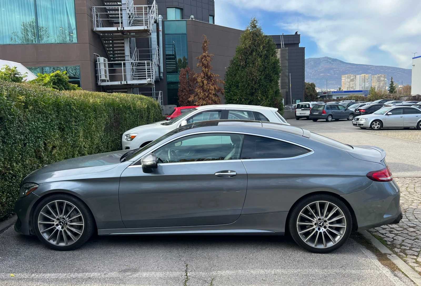 Mercedes-Benz C 300, снимка 2 - Автомобили и джипове - 54554991