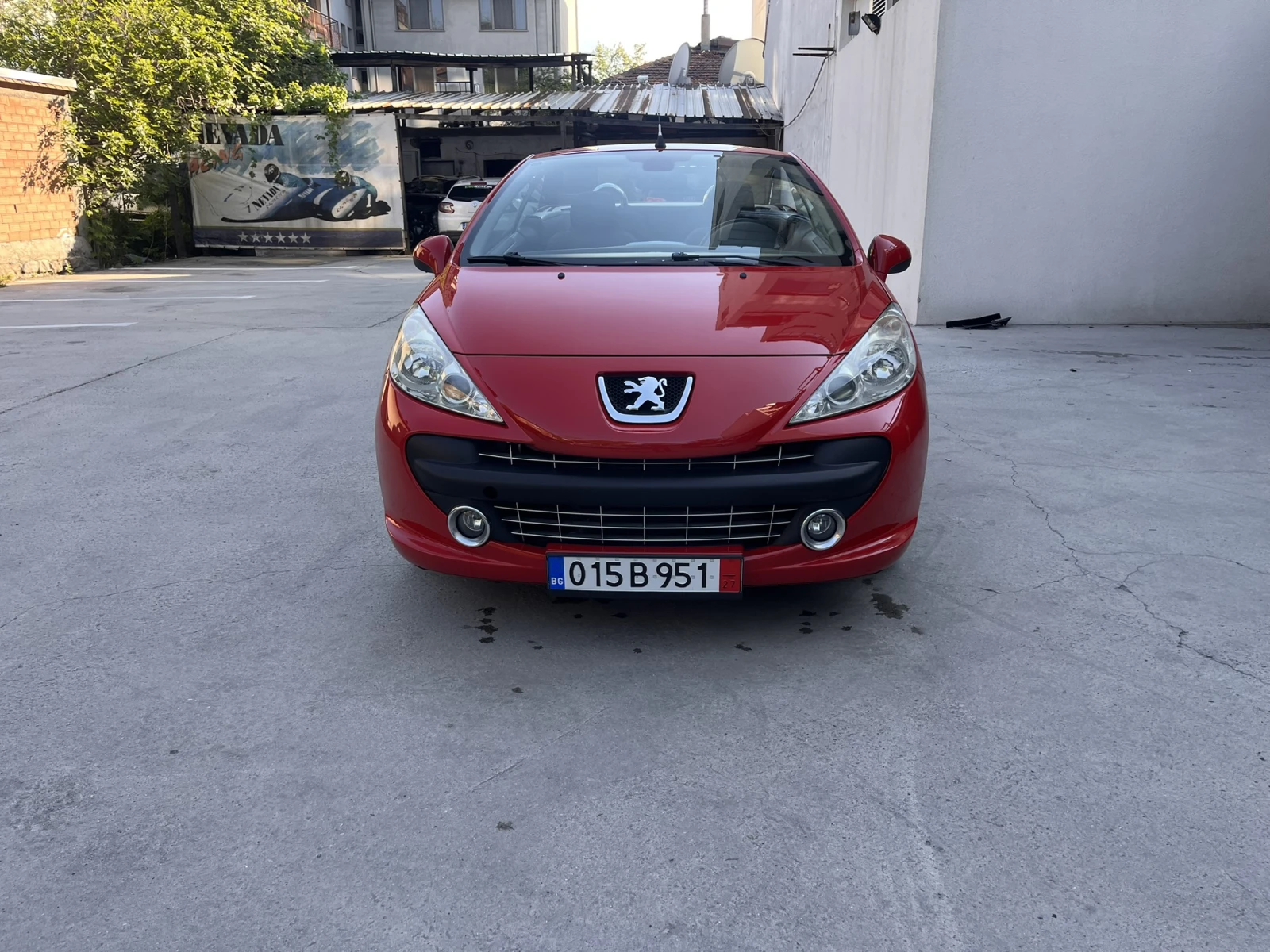 Peugeot 207 CC 1.6 HDI, снимка 8 - Автомобили и джипове - 54573924