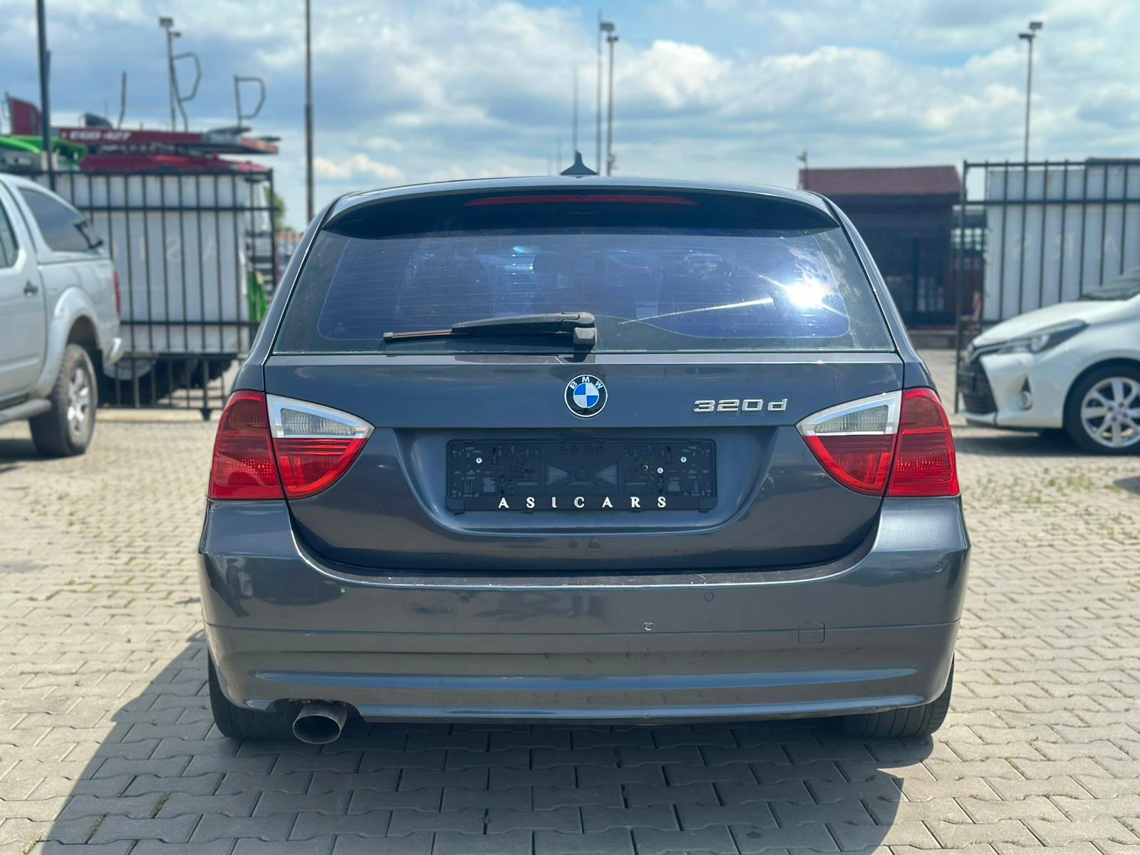 BMW 320 / 2.0D / 163HP / AUTOMAT / NAVI / KOJA /, снимка 4 - Автомобили и джипове - 54633621
