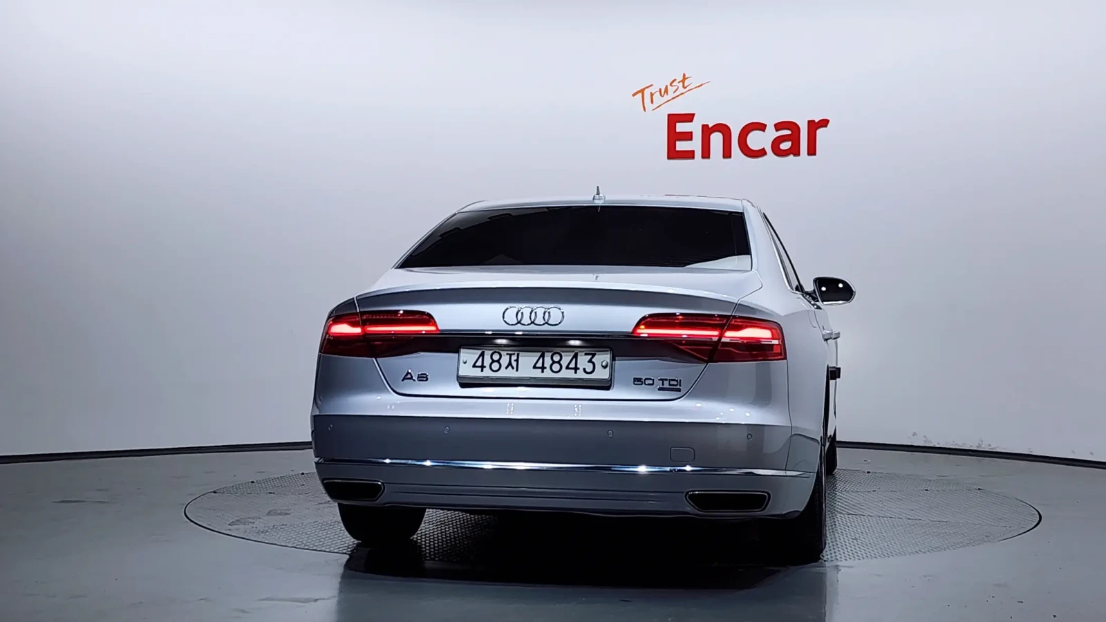 Audi A8 QUATTRO* ОБДУХ* Пано* 360, снимка 4 - Автомобили и джипове - 54767074