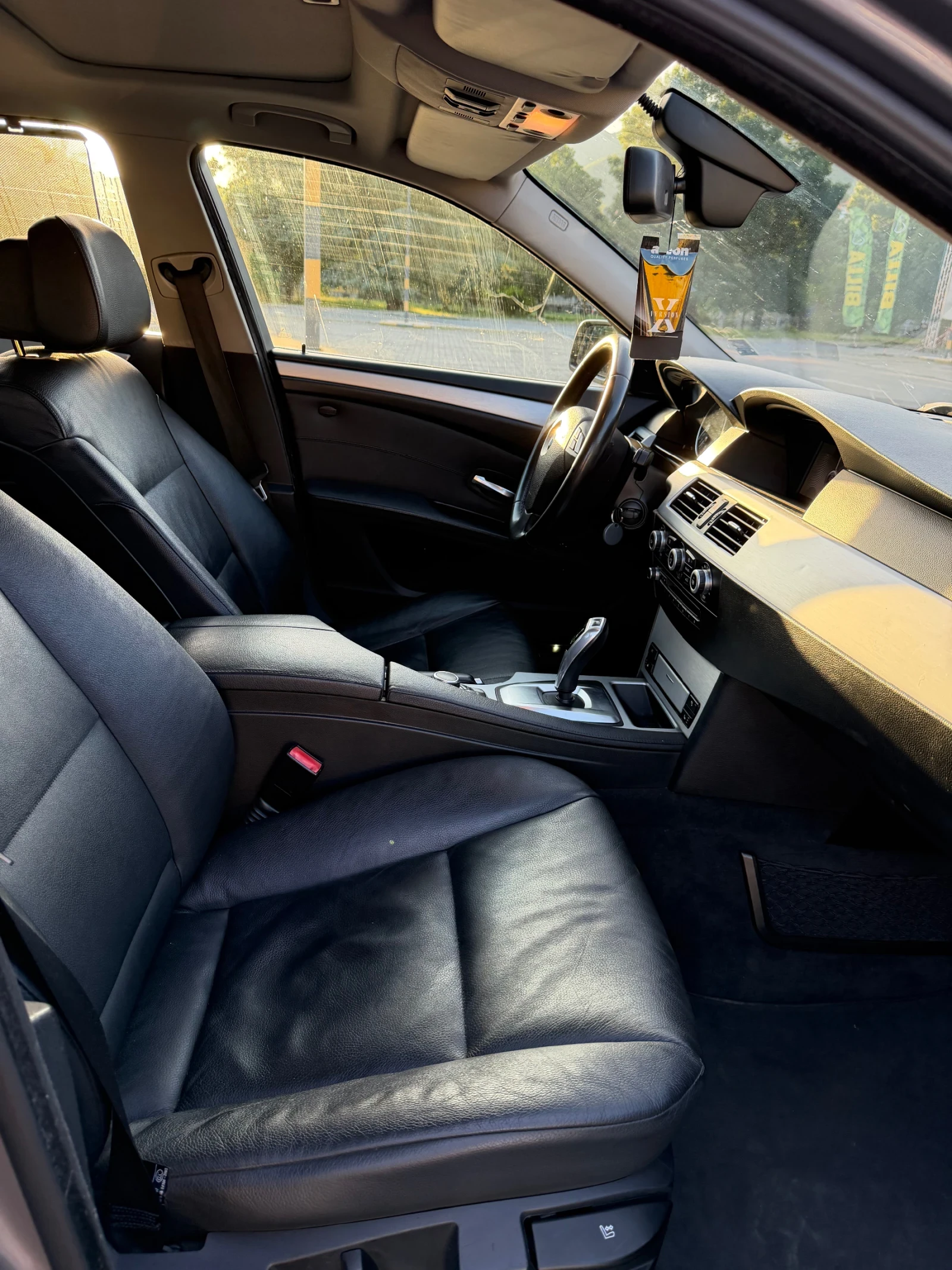 BMW 525 M57 3.0d 197hp Facelift, снимка 12 - Автомобили и джипове - 54839947