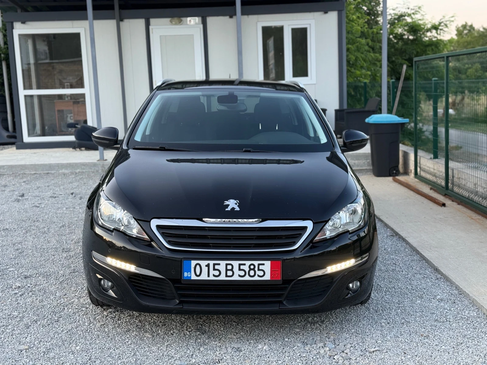 Peugeot 308 1.6HDI* 120кс* ЕВРО 6* НИДЕРЛАНДИЯ* ПАНОРАМА, снимка 2 - Автомобили и джипове - 54990914