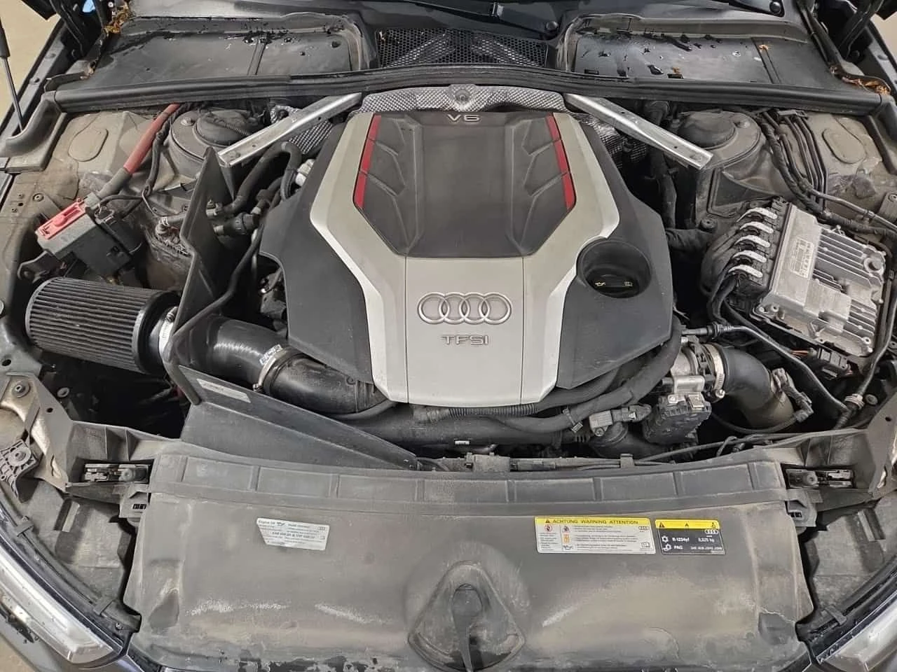 Audi S4 * PROGRESSIV * CARFAX * ЧЕРВЕН САЛОН * АВТОКРЕДИТ , снимка 17 - Автомобили и джипове - 55022620