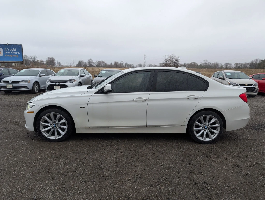 BMW 335 I xDrive* ПАНОРАМА* КСЕНОН* ПОДГРЕВ* ПАМЕТ, снимка 14 - Автомобили и джипове - 55219075