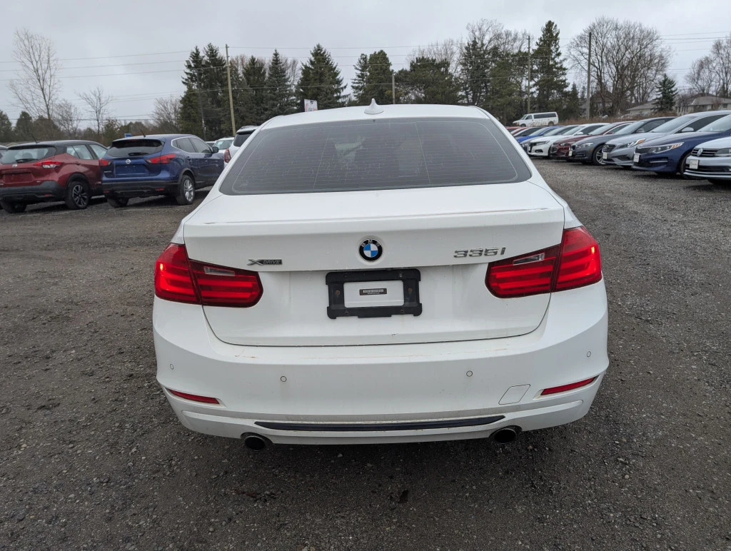 BMW 335 I xDrive* ПАНОРАМА* КСЕНОН* ПОДГРЕВ* ПАМЕТ, снимка 15 - Автомобили и джипове - 55219075