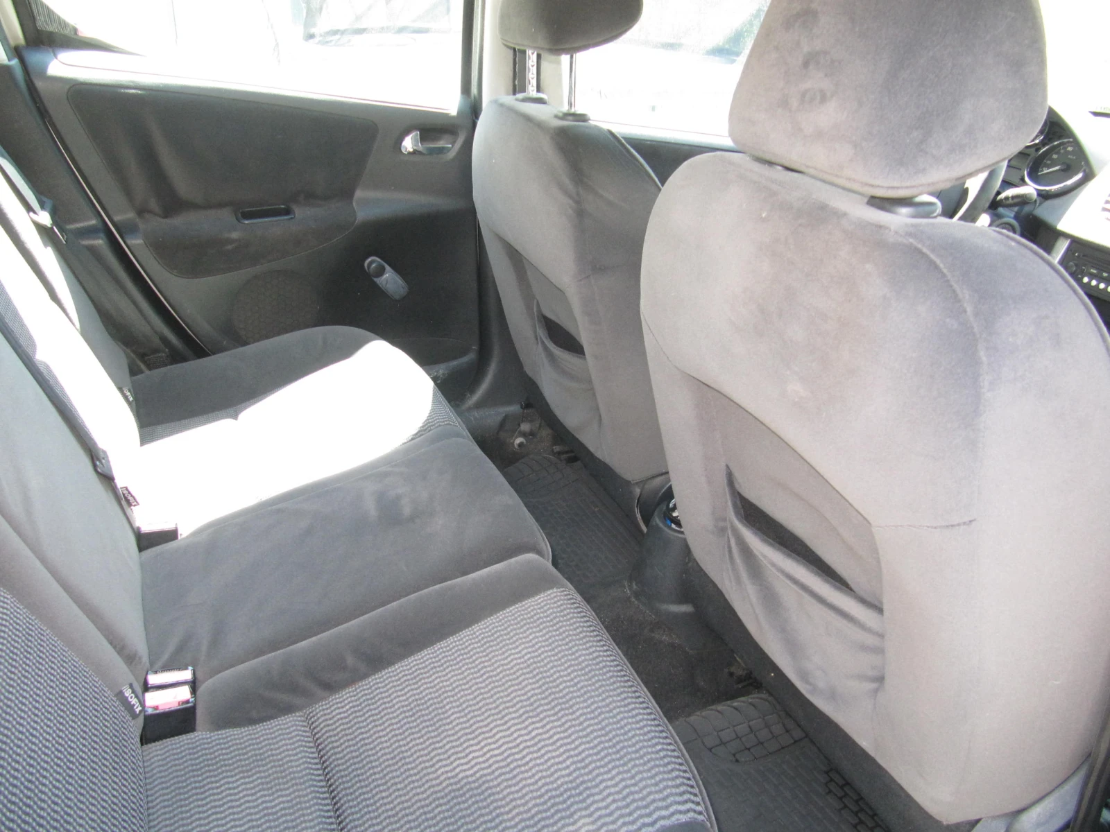 Peugeot 207, снимка 8 - Автомобили и джипове - 55238444