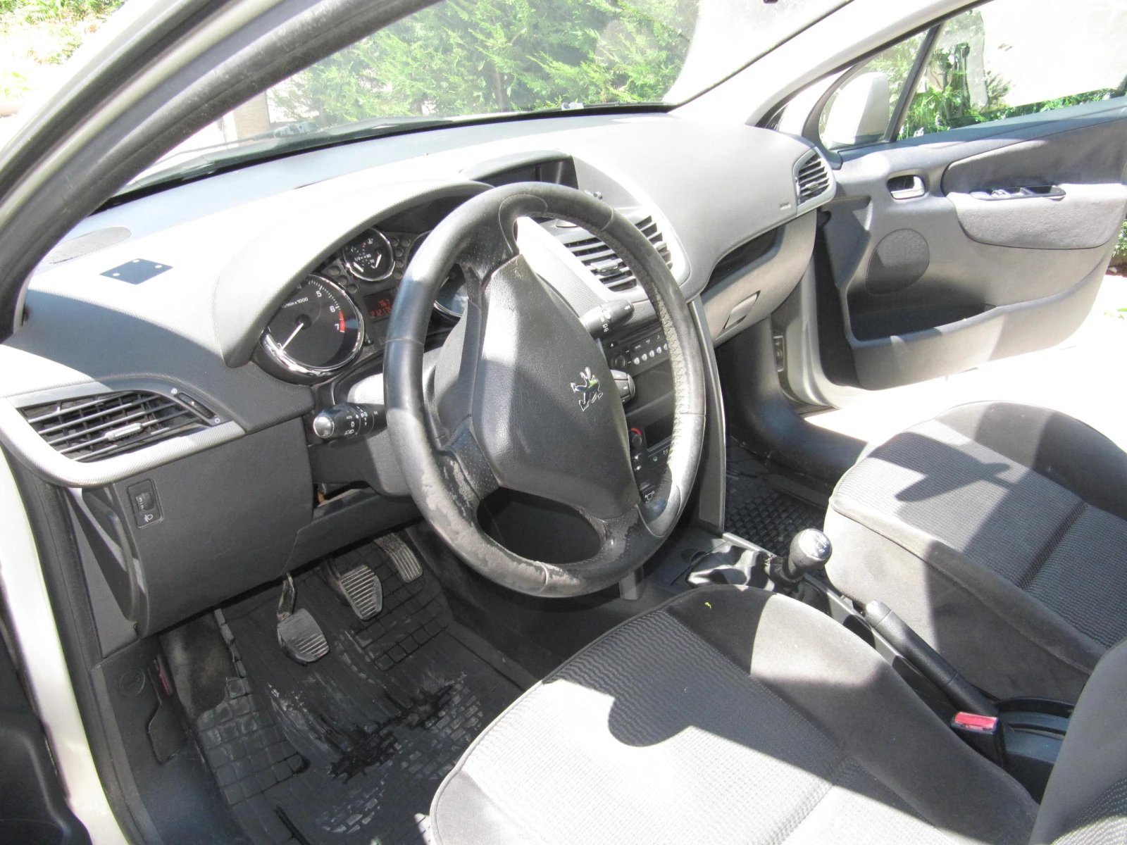 Peugeot 207, снимка 9 - Автомобили и джипове - 55238444