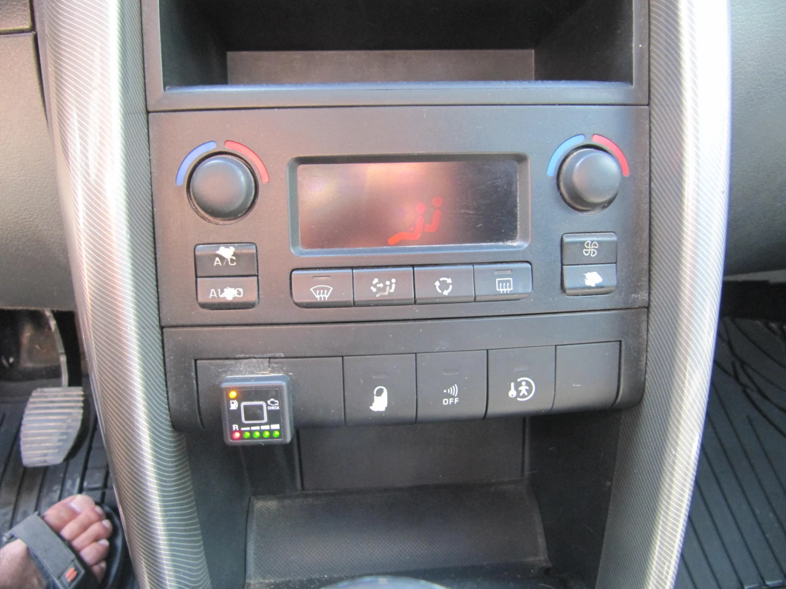 Peugeot 207, снимка 12 - Автомобили и джипове - 55238444