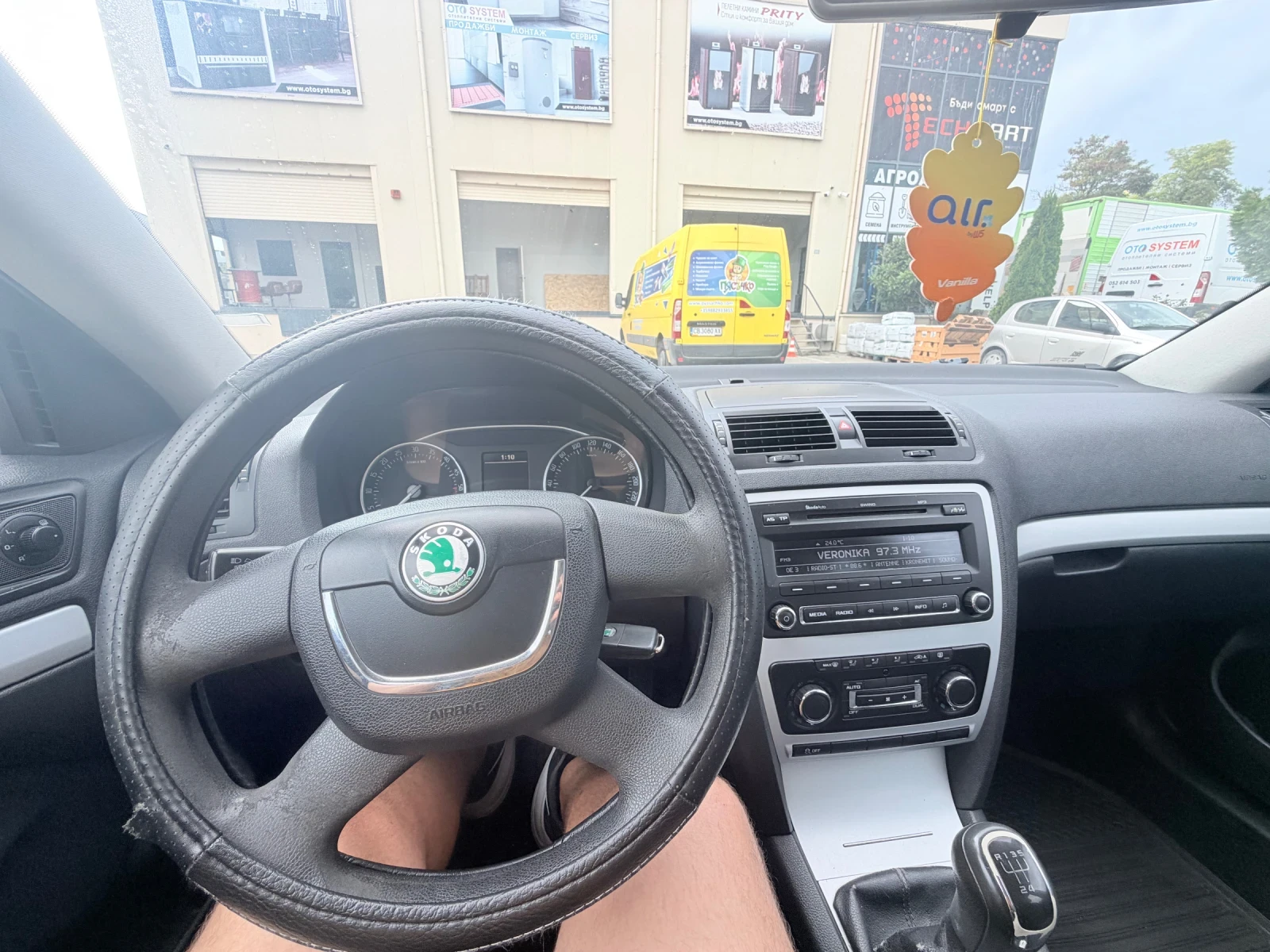 Skoda Octavia 1.6 TDI 105кс Швейцария, снимка 11 - Автомобили и джипове - 55600957