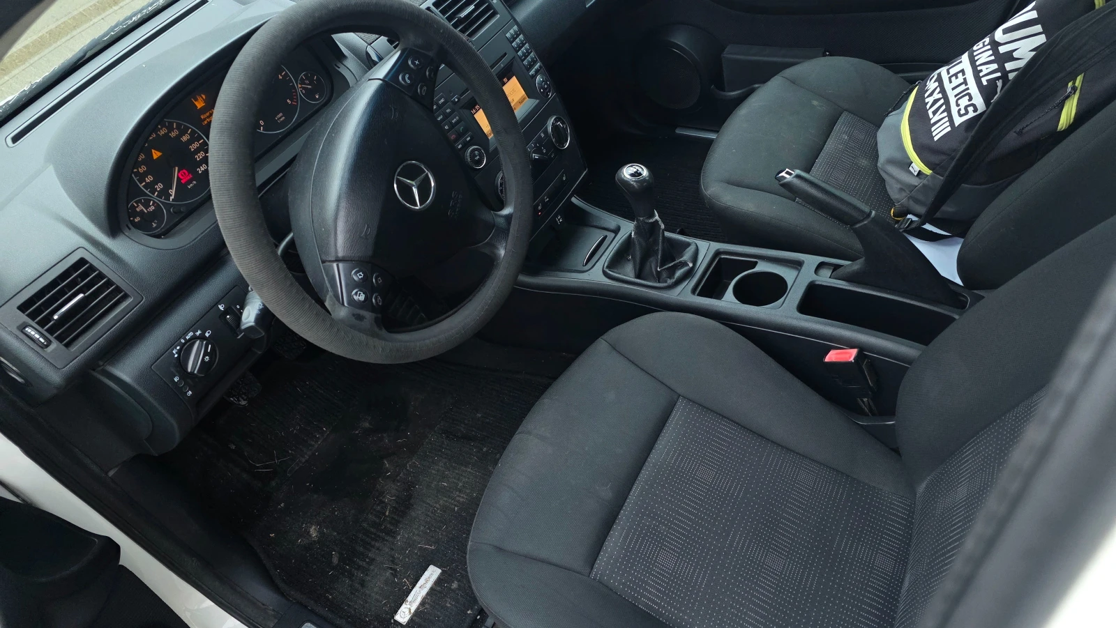 Mercedes-Benz A 160 2.0d, снимка 9 - Автомобили и джипове - 56061546