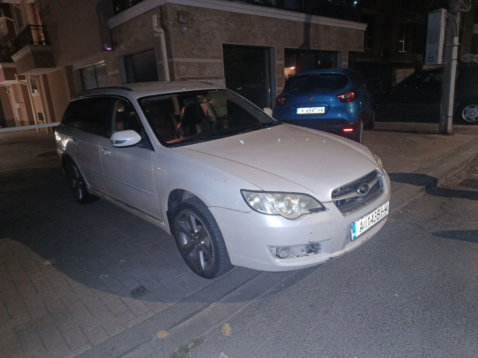 Subaru Legacy 3000, снимка 2 - Автомобили и джипове - 56135643