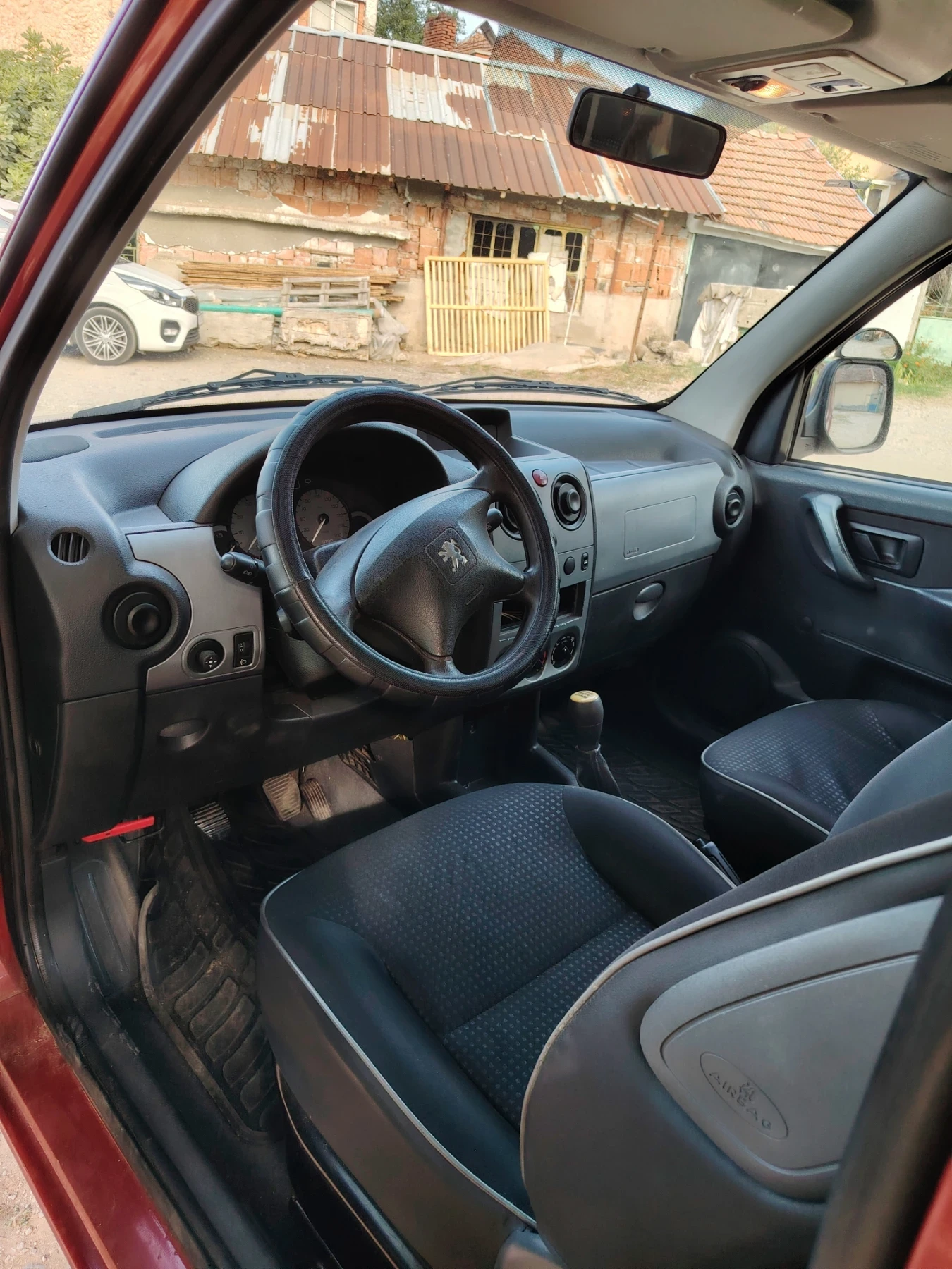 Peugeot Partner, снимка 7 - Автомобили и джипове - 56141755
