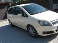Opel Zafira 1.9 CDTI, снимка 16 - Автомобили и джипове - 45162827