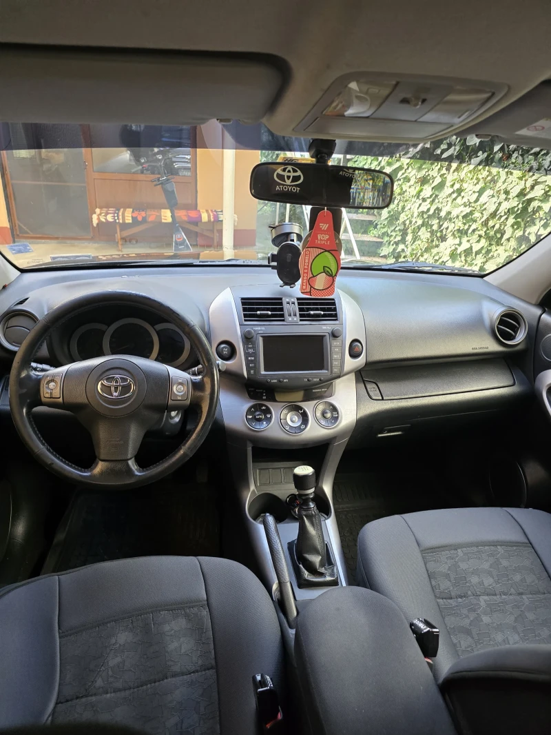 Toyota Rav4 2.2 dizel 136k.s, снимка 9 - Автомобили и джипове - 47353791