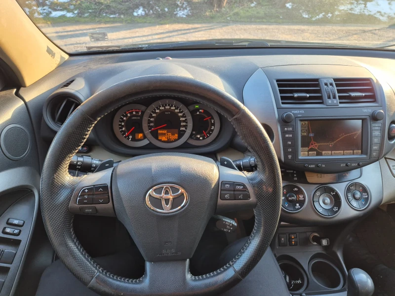 Toyota Rav4 2.2 D-CAT CROSSOVER , снимка 8 - Автомобили и джипове - 49246819