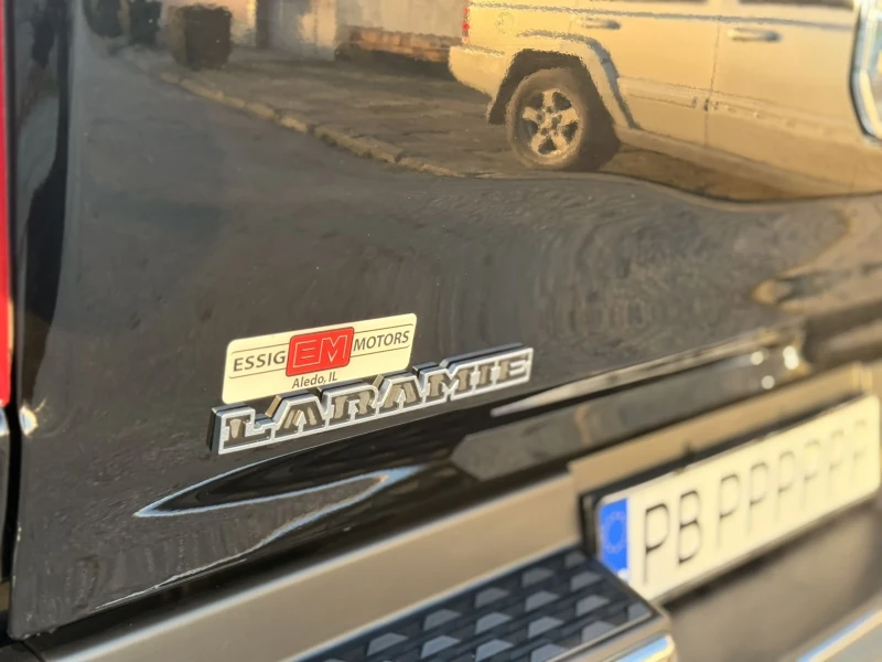 Dodge RAM 1500, снимка 8 - Автомобили и джипове - 52898967