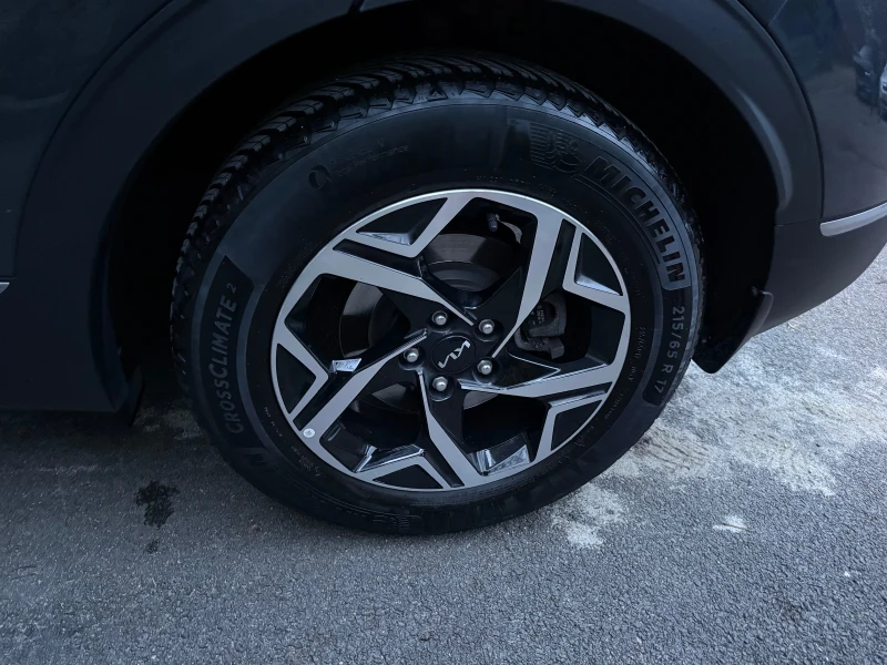 Kia Sportage 1.6 T 2WD, снимка 16 - Автомобили и джипове - 53462079