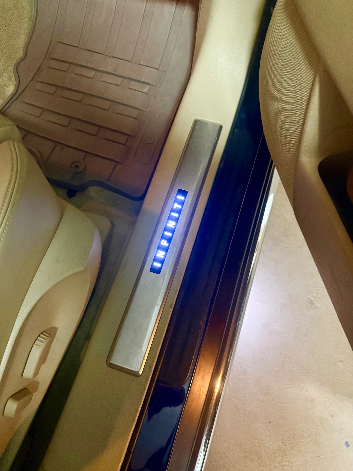 Infiniti QX70  ! | Mobile.bg   12