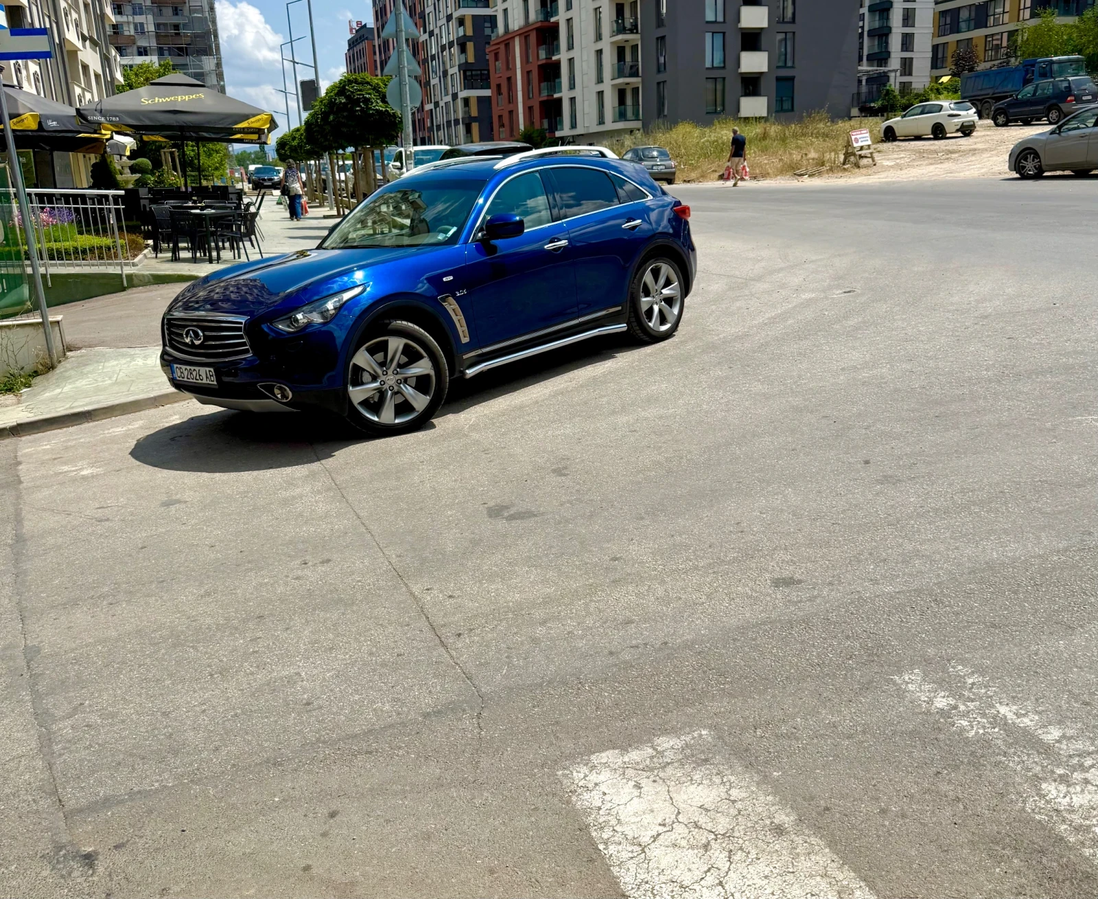 Infiniti QX70  - изображение 2