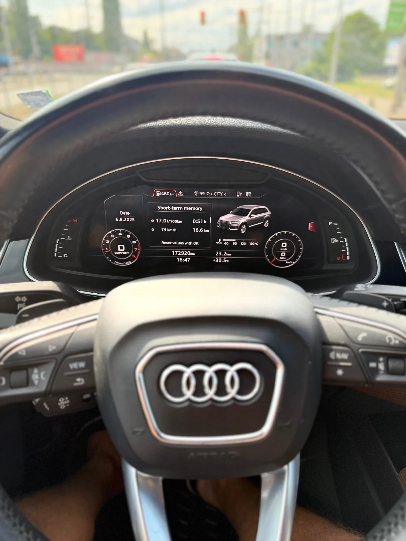 Audi Q7 3.0T TOP 100%РЕАЛНИ КМ. - изображение 8