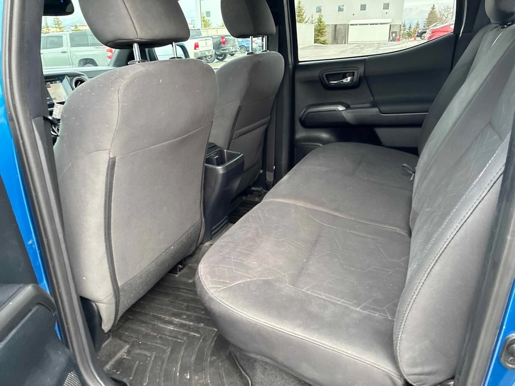 Toyota Tacoma * SR5 * CARFAX *    | Mobile.bg   13