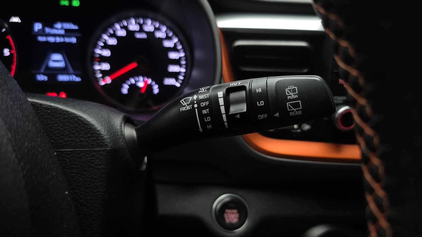 Kia Stonic 1.6 Prestige autogeorge.com, снимка 17 - Автомобили и джипове - 54136594