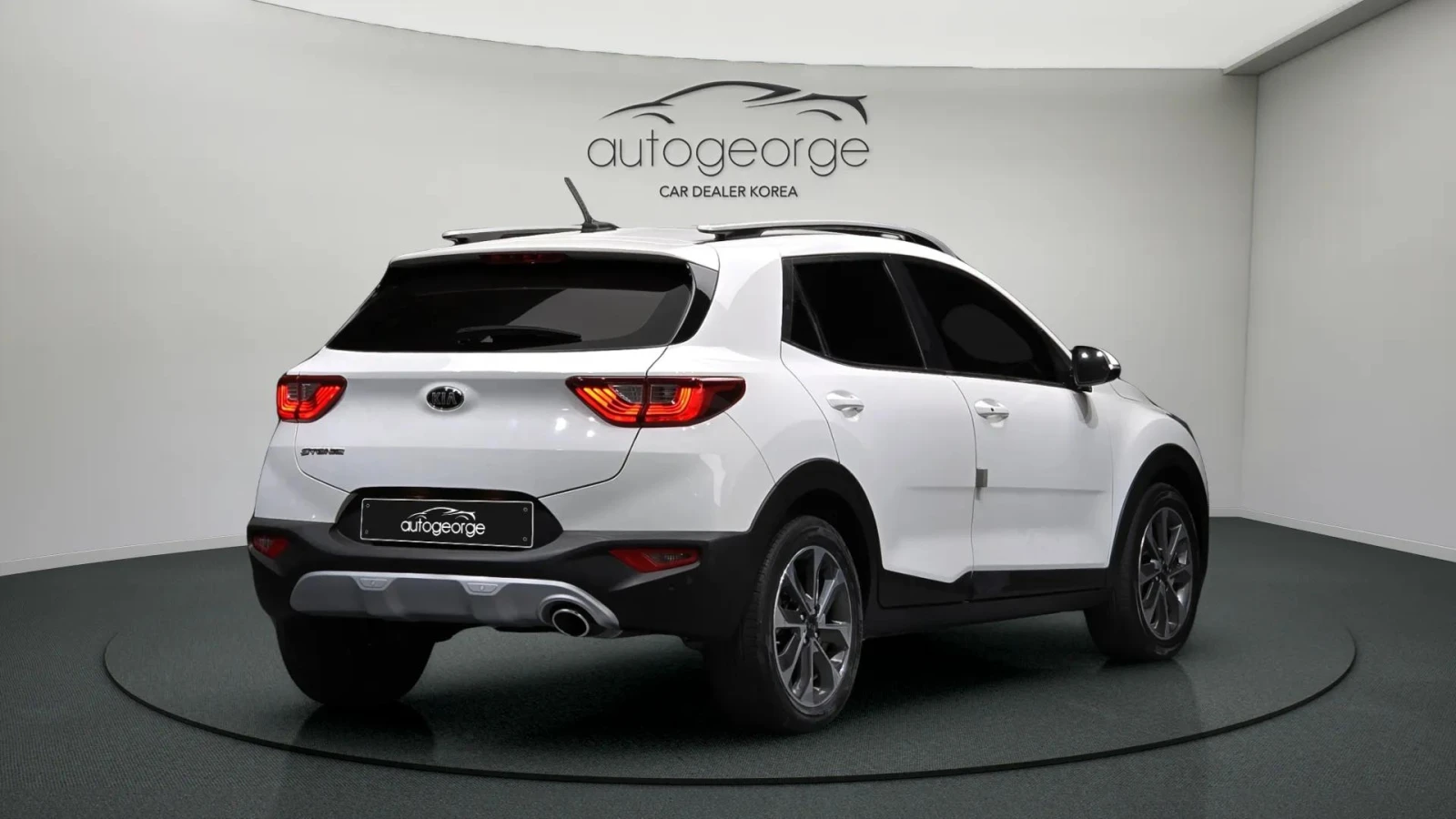 Kia Stonic 1.6 Prestige autogeorge.com, снимка 2 - Автомобили и джипове - 54136594