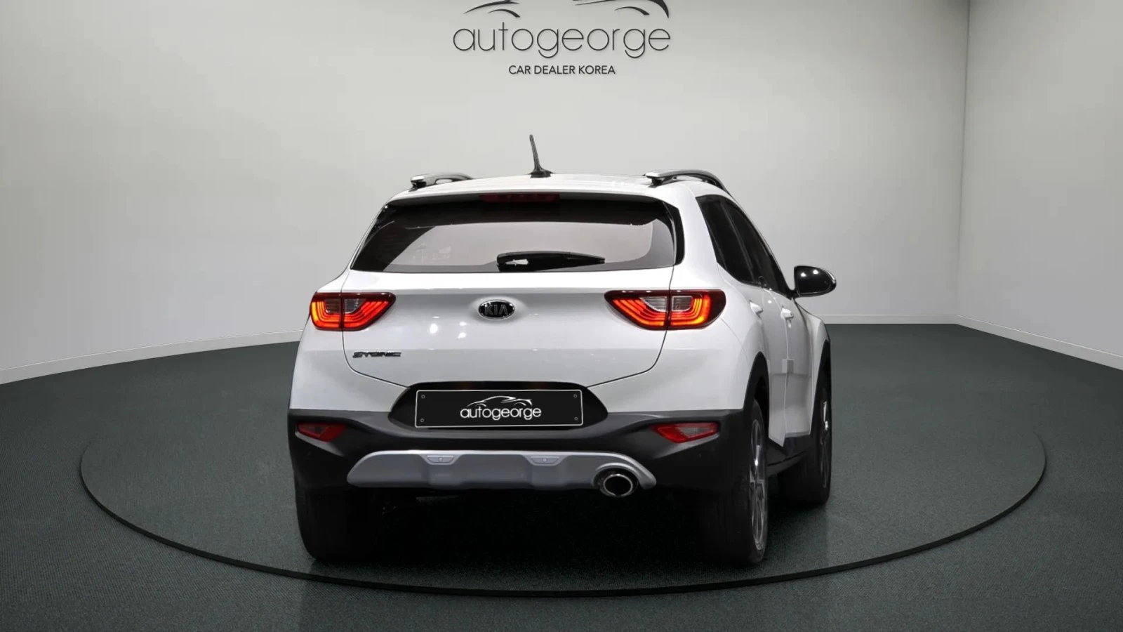 Kia Stonic 1.6 Prestige autogeorge.com, снимка 4 - Автомобили и джипове - 54136594