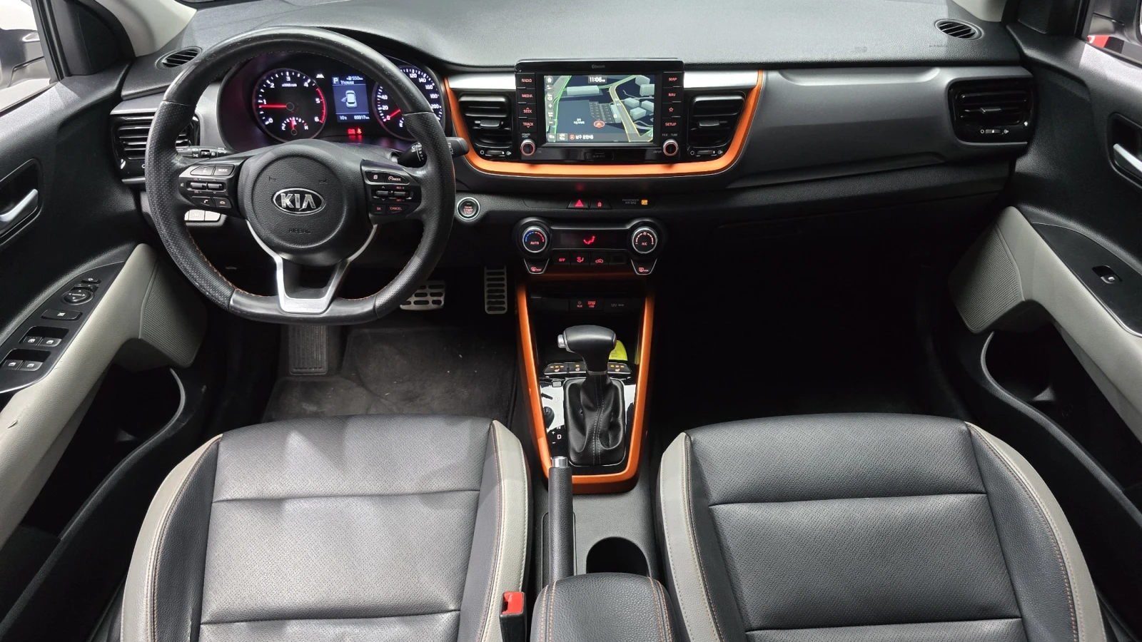 Kia Stonic 1.6 Prestige autogeorge.com, снимка 7 - Автомобили и джипове - 54136594