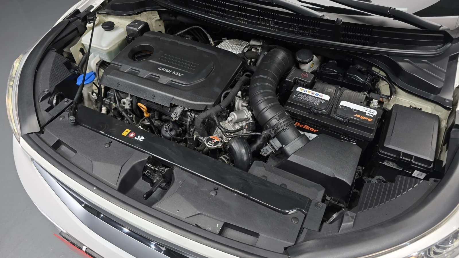 Kia Stonic 1.6 Prestige autogeorge.com, снимка 6 - Автомобили и джипове - 54136594