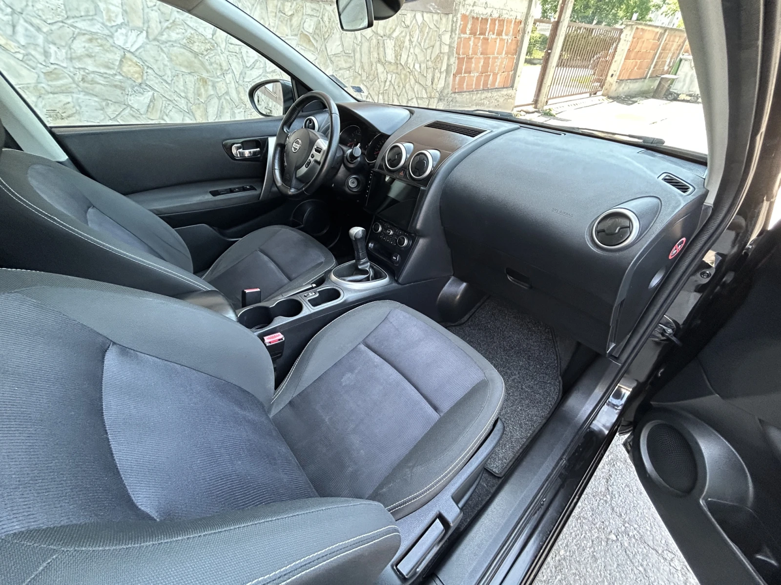 Nissan Qashqai 1.6-Газ/Бензин, снимка 10 - Автомобили и джипове - 54803479