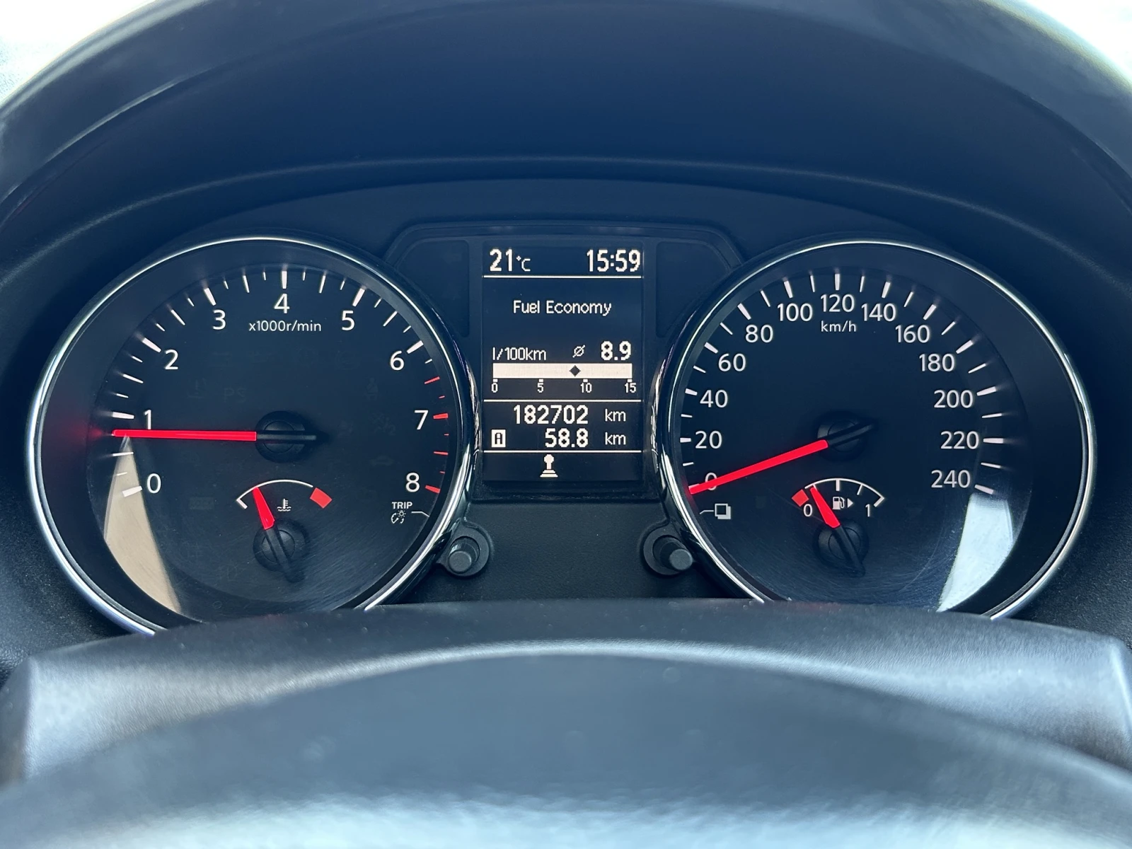 Nissan Qashqai 1.6-Газ/Бензин, снимка 13 - Автомобили и джипове - 54803479