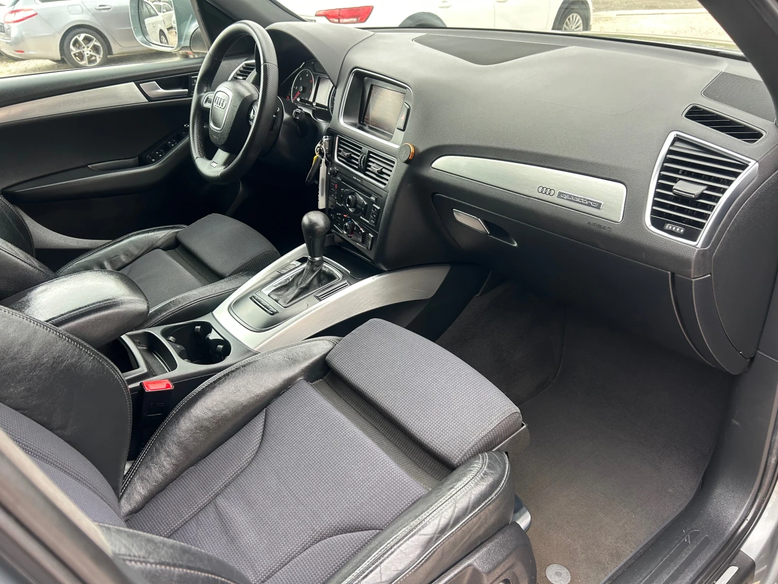 Audi Q5 * 2.0TDI* 170к.с* Sline* Quattro* , снимка 9 - Автомобили и джипове - 54881774