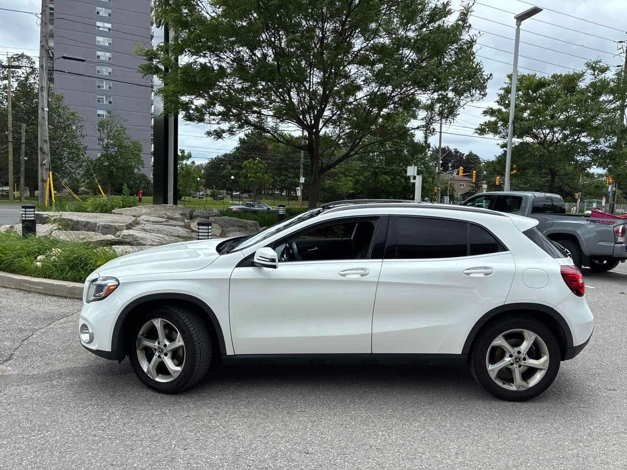 Mercedes-Benz GLA 250 | ПОДГРЕВ | CARFAX | ПАНОРАМА | , снимка 2 - Автомобили и джипове - 54974546
