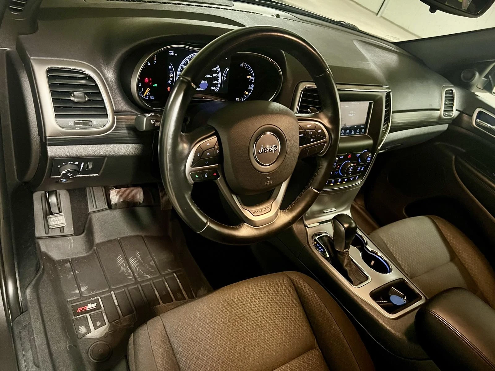 Jeep Grand cherokee Laredo Extended, снимка 15 - Автомобили и джипове - 55799771