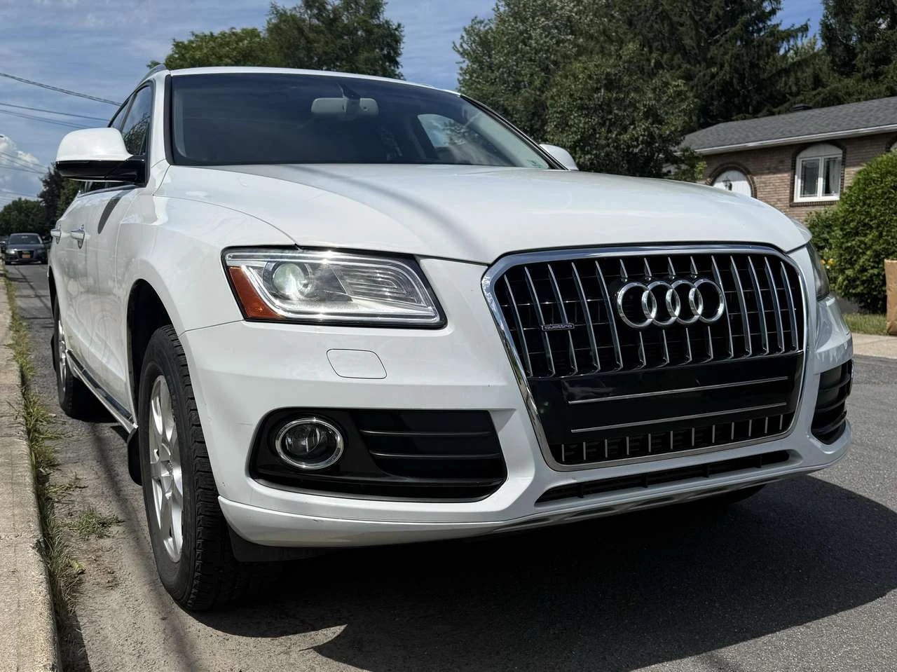 Audi Q5 2L turbo progresiv, снимка 2 - Автомобили и джипове - 56554807