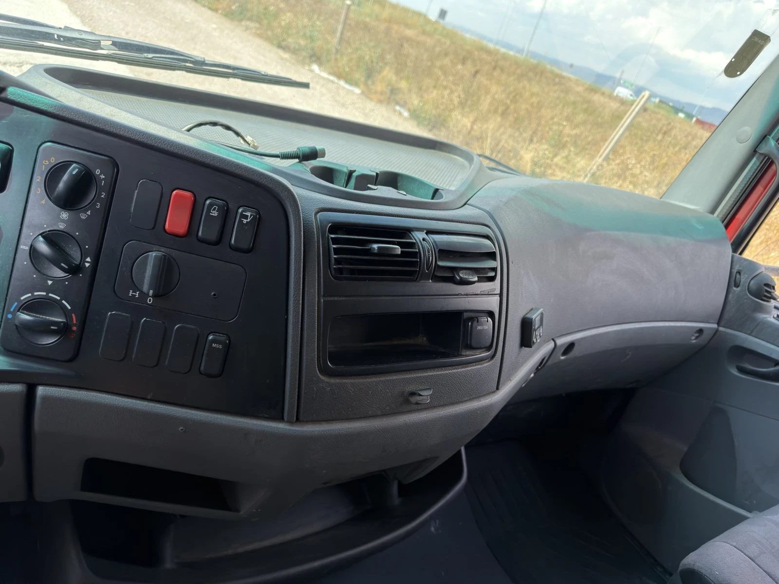 Mercedes-Benz Atego 818, снимка 8 - Камиони - 55823188