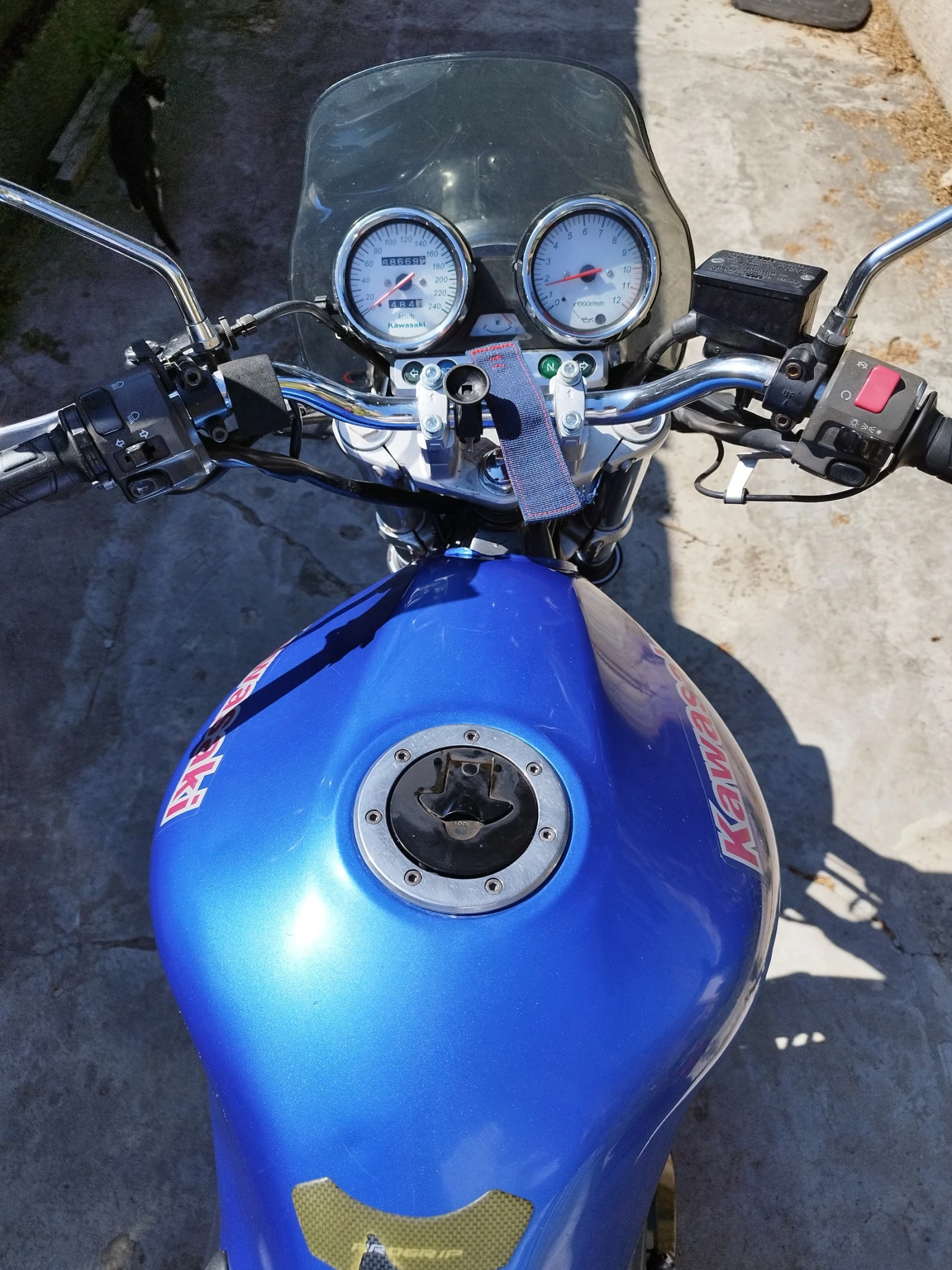 Kawasaki Zr 750F, снимка 17 - Мотоциклети и мототехника - 53745946