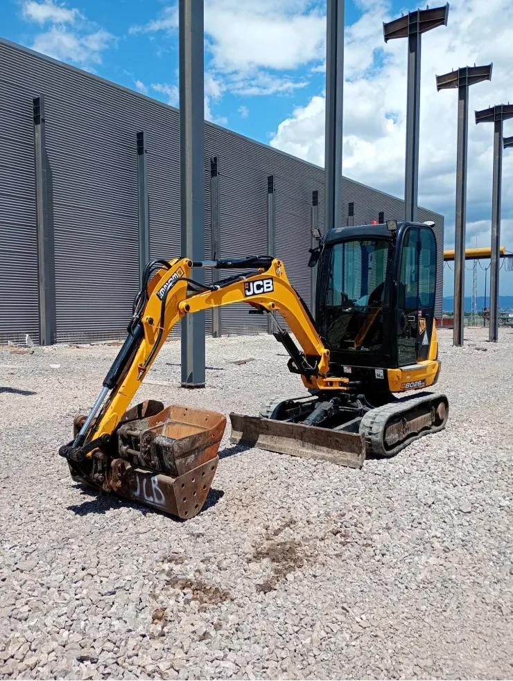 Багер JCB Мини багер JCB 8026CTS