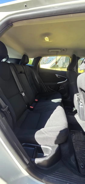 Volvo V40, снимка 6